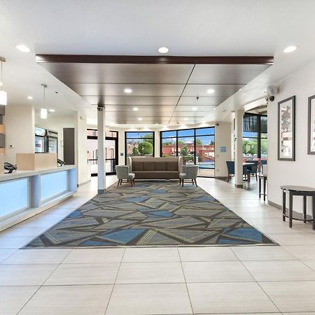 Holiday Inn Express - Columbus Downtown By Ihg Exterior photo